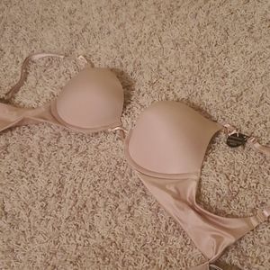 NWT Victoria's Secret Bombshell Bra
